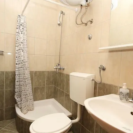 Bruna Apartman Makarska